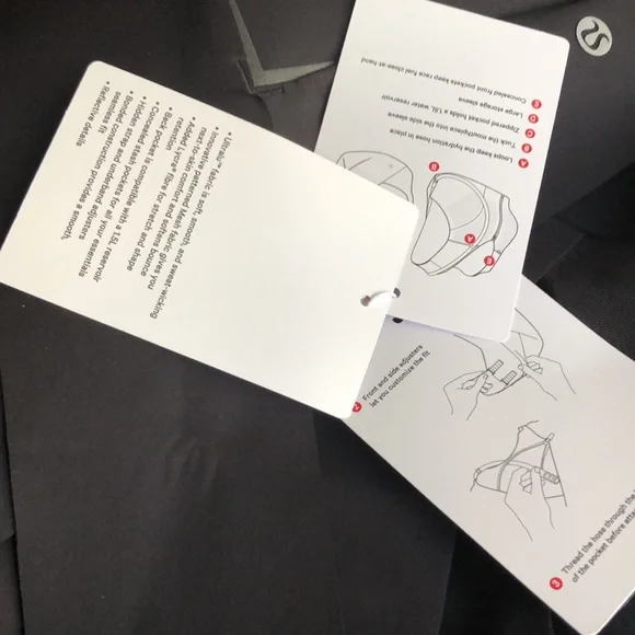 lululemon (L) Enlite Hydraffinity Vest - Picture 4 of 15